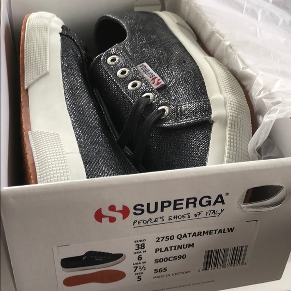 superga size 38